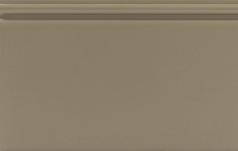Beige tile with label code F524/2022-03.